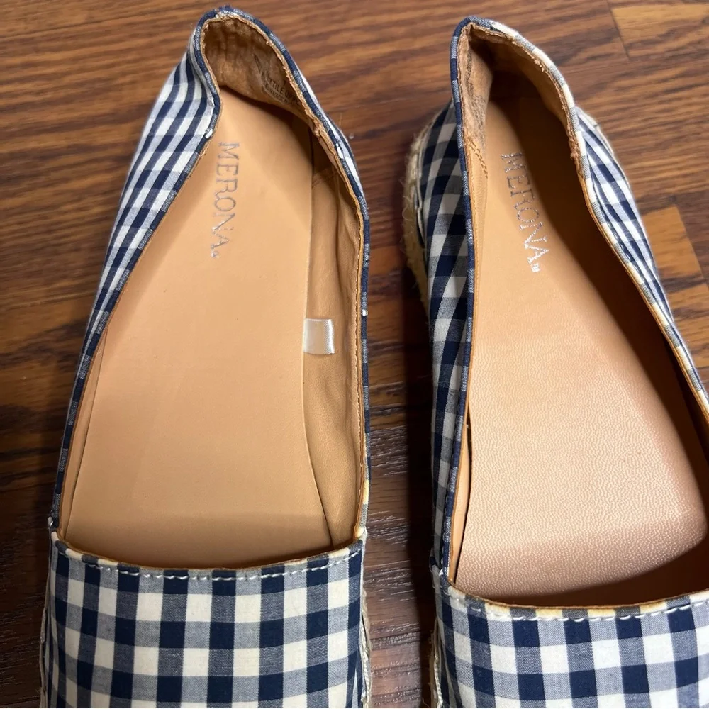 Merona Sonya ballet flats in a navy gingham pattern size 7